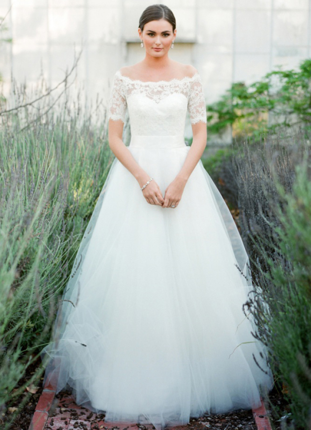 A-line/princess Short Sleeve Off-the-shoulder Long/floor-length Tulle Wedding Dress With Lace