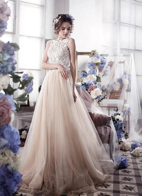 Tulle Sweep Train Sheath/column Sleeveless Square Covered Button Wedding Dress With Appliqued