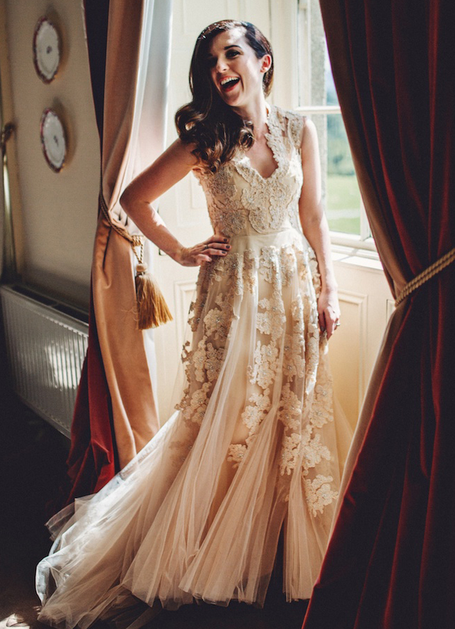 Tulle Wedding Dress A-line/princess V-neck Court Train With Appliqued