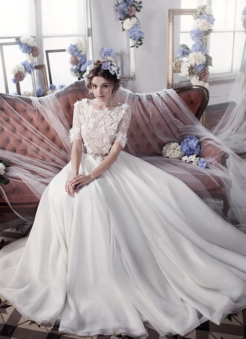 Tulle Wedding Dress A-line Illusion Court Train With Flowers