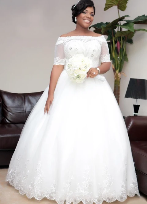 Ball-gown/princess Off-the-shoulder Short Sleeve Long/floor-length Tulle Wedding Dress With Appliqued