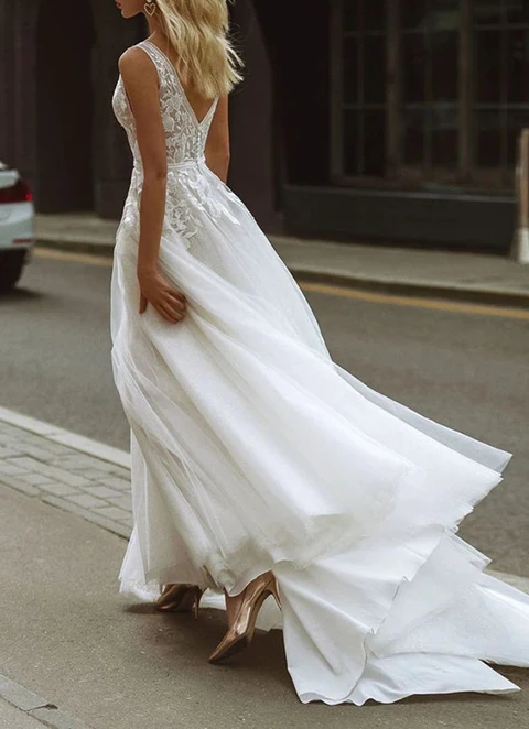 Ball-gown/princess Long/floor-length Tulle Wedding Dress With Appliqued Beading