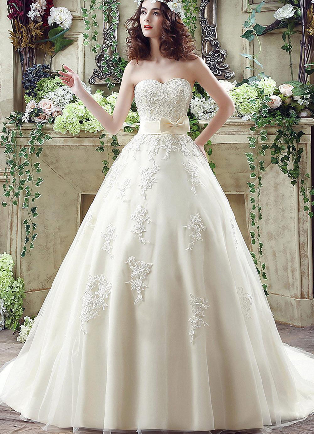 Tulle Wedding Dress Ball-gown/princess Strapless Court Train With Lace Bowknot