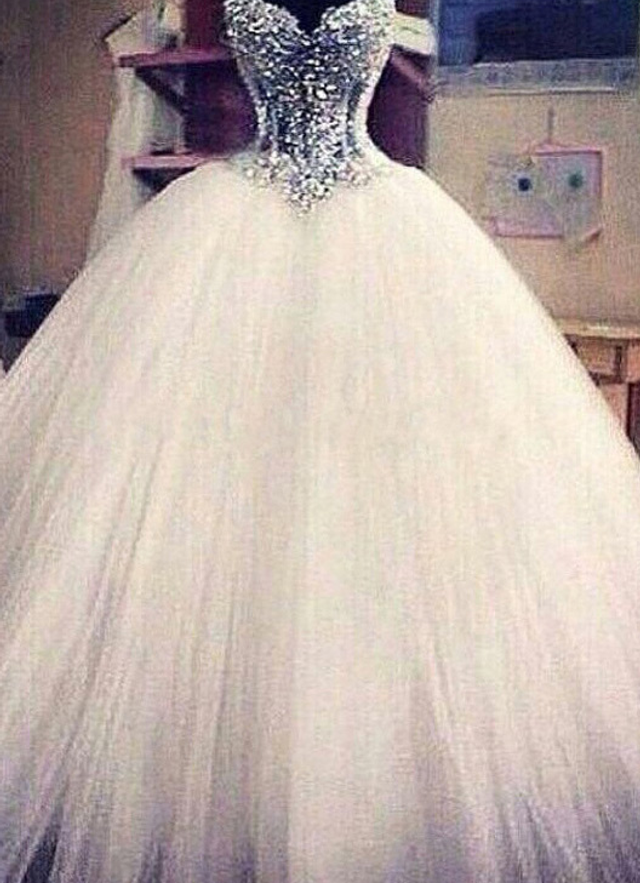 Ball-gown/princess Sleeveless Sweetheart Court Train Tulle Wedding Dresses With Beaded