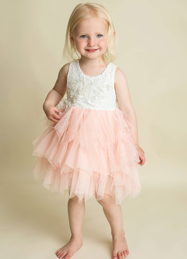 Ball-gown/princess Knee-length Scoop Lace Tulle Flower Girl Dresses With Appliqued Lace