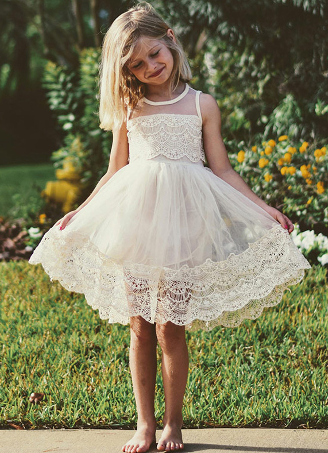 A Line Knee-length Scoop Sleevesless Tulle Flower Girl Dresses With Lace