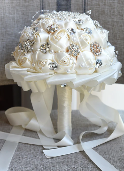 Crystal Pearl Milky White Hand Bouquet